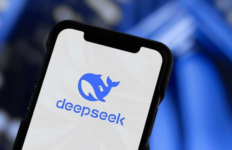 Чат-бот DeepSeek передает данные пользователей китайским военным, сообщает Reuters