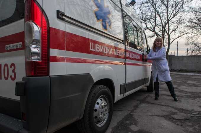 В Черновицкой области мужчина пришел в больницу и умер. Врачами заинтересовалась полиция