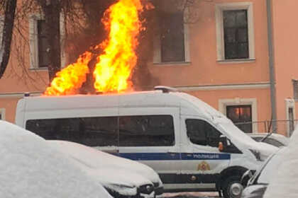 Подозреваемого в поджоге автомобиля Росгвардии на акции 31 января арестовали