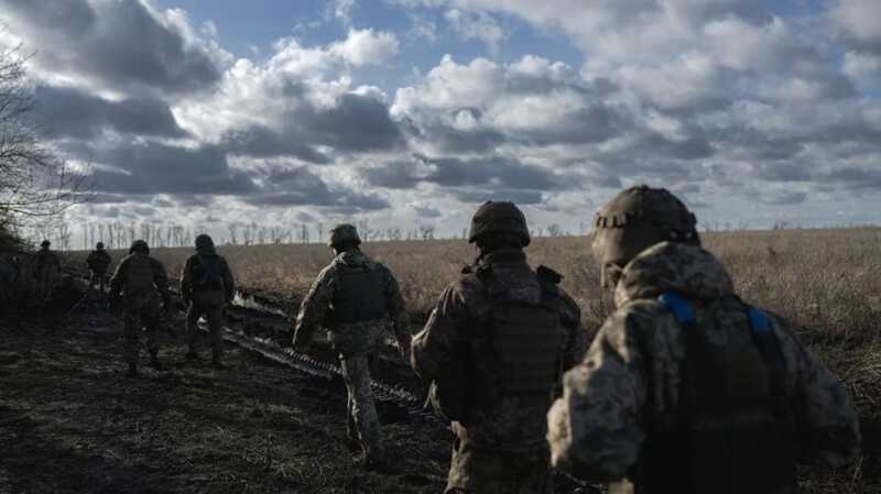 Европе не удастся создать буферную зону протяженностью 800 миль без помощи США, сообщает NYT