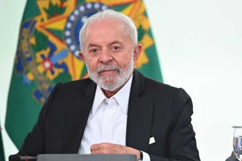 Президент Бразилии не ответил на шесть приглашений от Зеленского