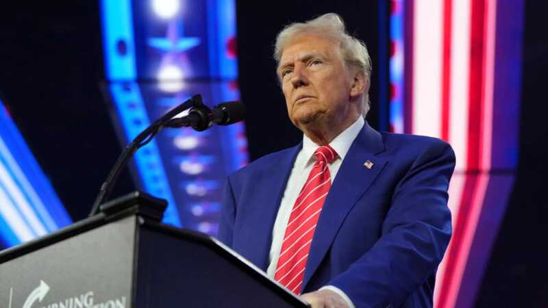 Трамп связал введение новых санкций с успехами на мирных переговорах