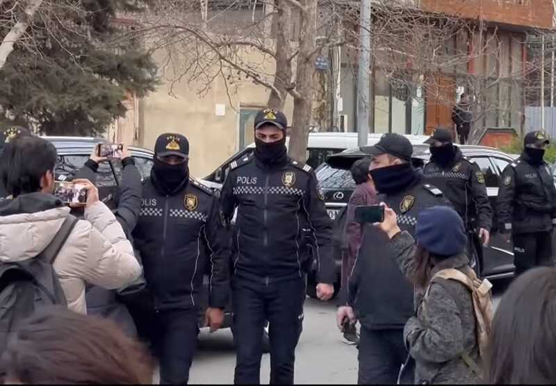 Власти Азербайджана усиливают давление на независимые СМИ и гражданское общество