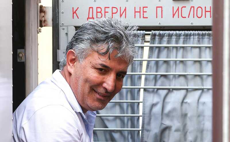 Бывший адвокат Ефремова, Эльман Пашаев, предстанет перед судом по делу о мошенничестве в зоне "СВО"