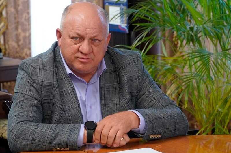 Бывшего руководителя администрации Керчи Святослава Брусакова обвиняют в возведении автозаправочной станции без необходимых документов