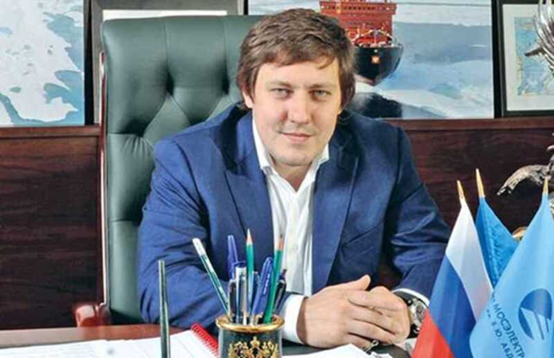 Крестник Шойгу Антон Абдурахманов лишился элитной недвижимости из-за долгов компании "Бамстройпути"