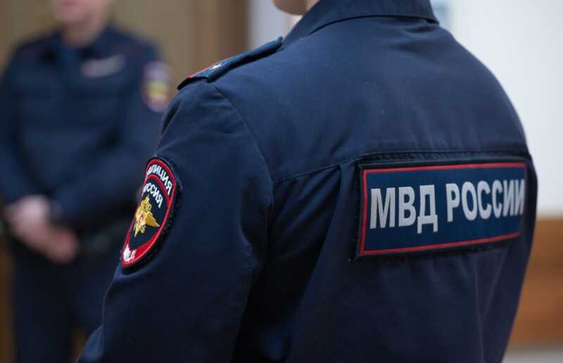 В Москве девушка заявила, что отчим на протяжении многих лет совершал в отношении неё насилия