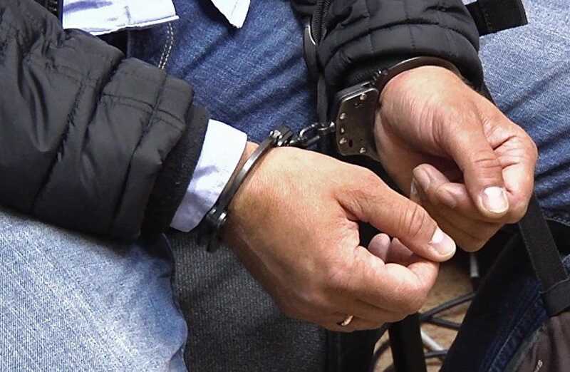 Задержание с разбитыми стёклами: в Екатеринбурге арестован лидер азербайджанской общины