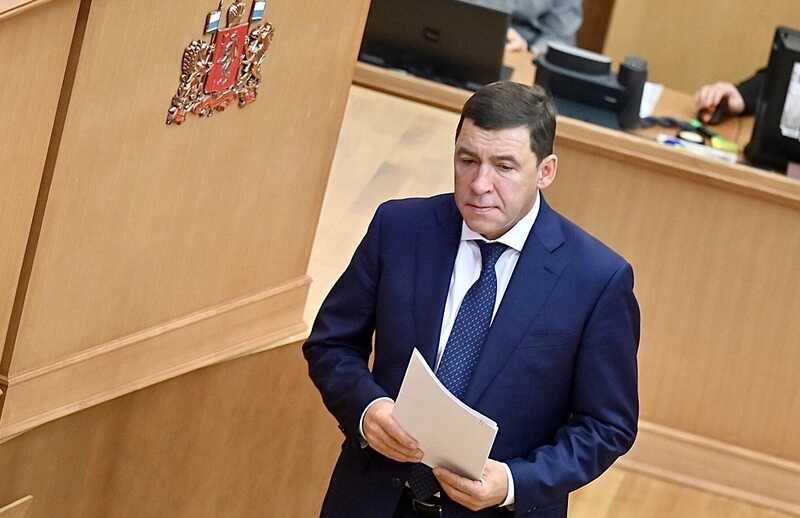 "Кружок Сечина" усиливает давление на Евгения Куйвашева для удара по Собянину