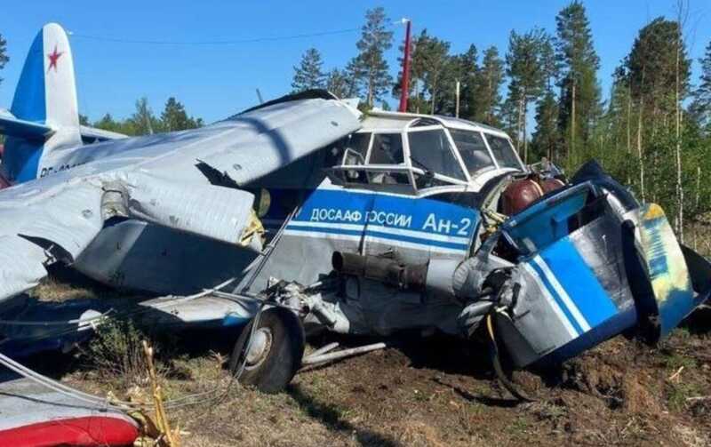 В Забайкалье воздушное судно с десятью пассажирами на борту осуществило жесткую посадку