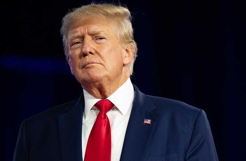 "Путин нам бросает кучу дерьма": Трамп разрабатывает новые меры воздействия на Россию