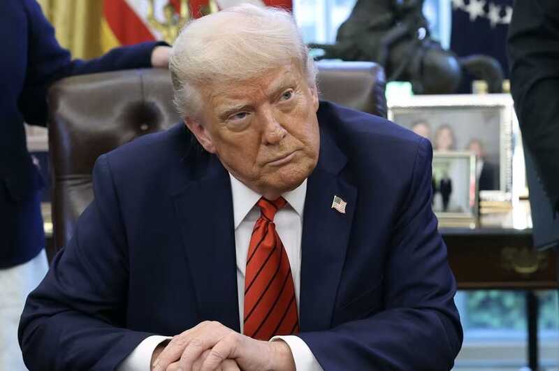 Президент США Трамп объявил о готовности ввести пошлины против стран БРИКС