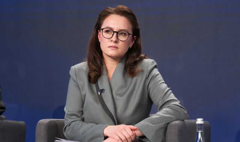 Премьер-министр Украины подчеркнула значимость привлечения новых займов от МВФ в условиях неопределённости, связанной с войной