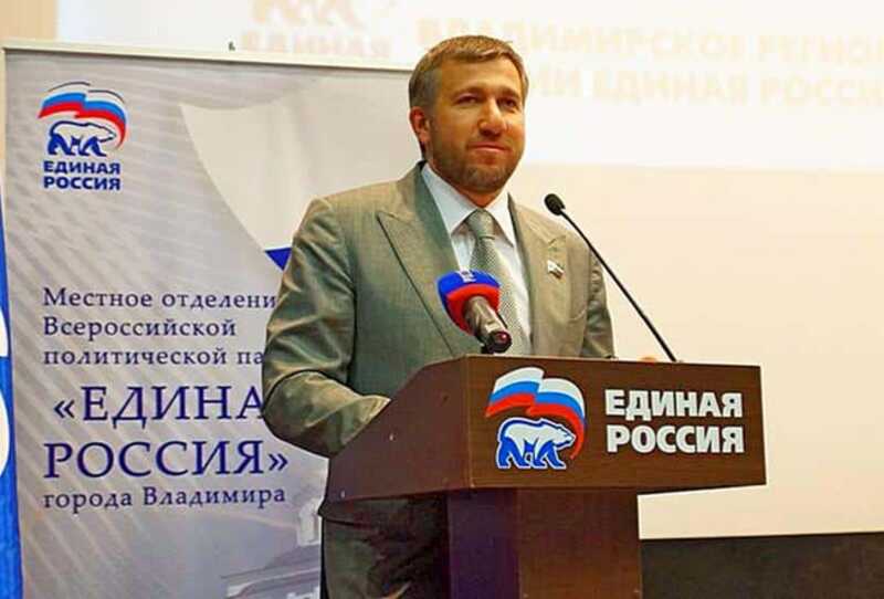 Парламентария-мафиози Аникеева может ждать потеря мандата из-за разоблачений и недовольства общества