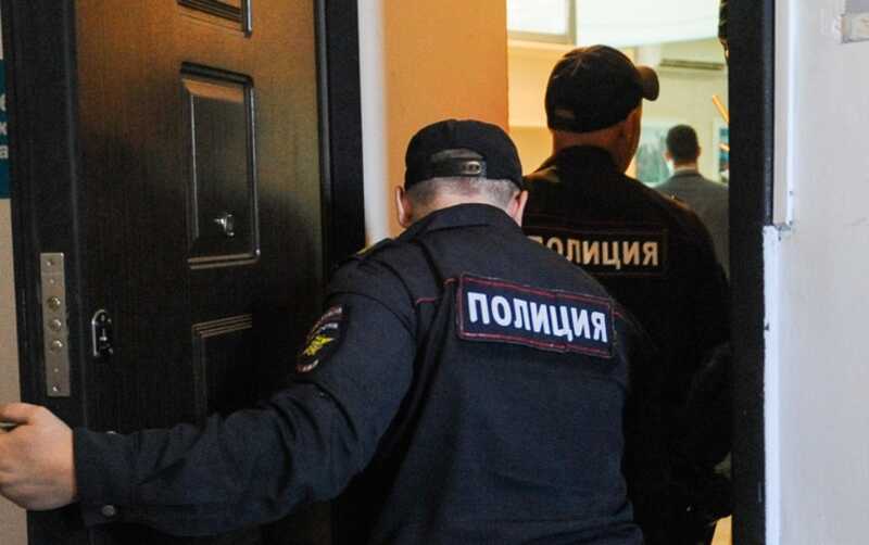 Сотрудники силовых структур проводят обыски у заместителя губернатора Брянской области Николая Симоненко