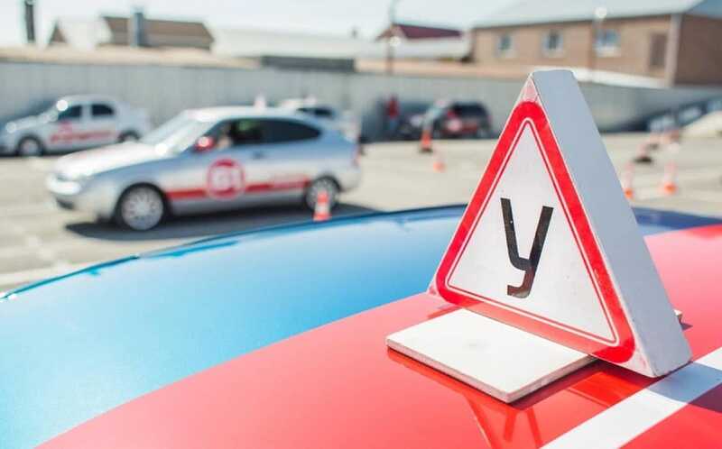 Увеличение пошлин на водительские удостоверения и регистрацию окажет финансовое давление на владельцев автомобилей в России