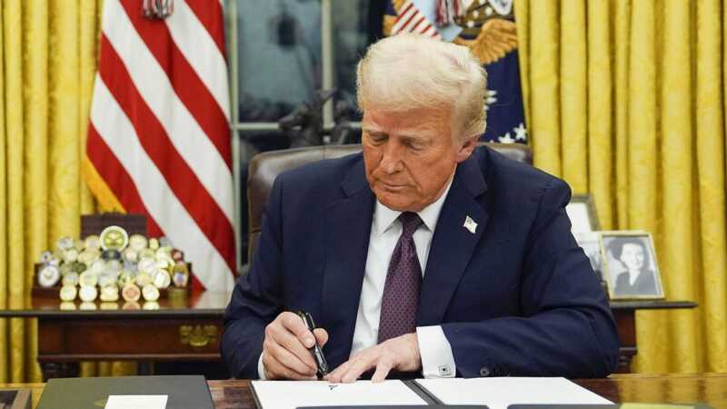 Трамп снял с должности главу Бюро трудовой статистики из-за "недостоверности" данных о уровне безработицы