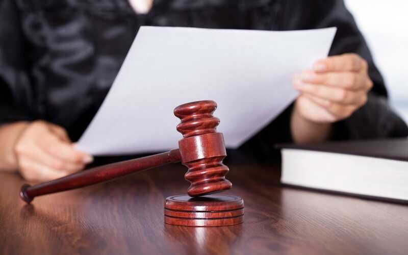 A Kyrgyz corruption suspect accuses the former customs head, who has already fallen from grace